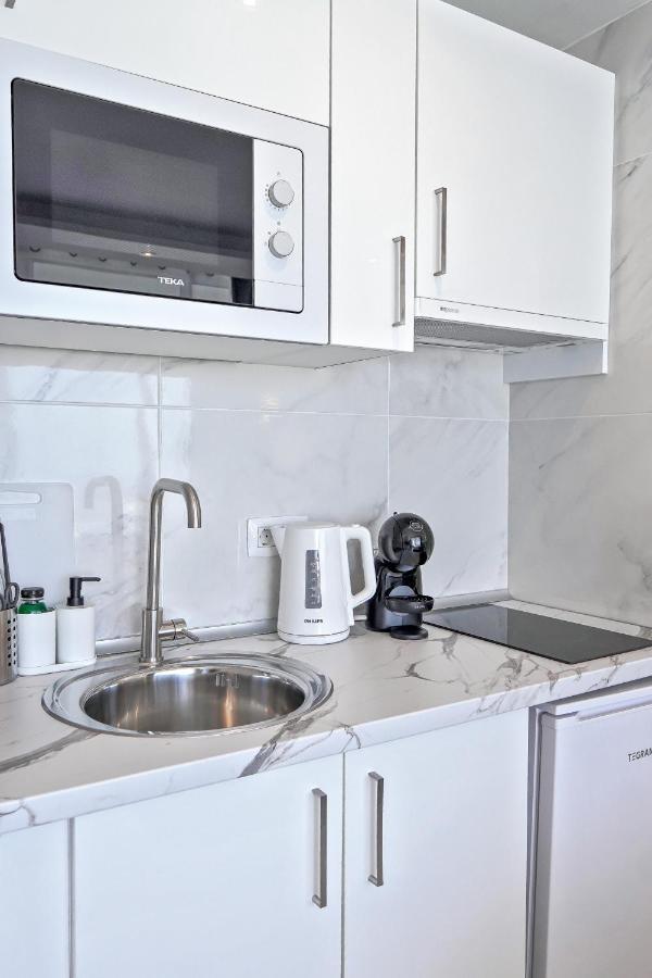 Modern Studio With A Sea View And Pool Access Ponderosa 801 Playa de las Américas Buitenkant foto