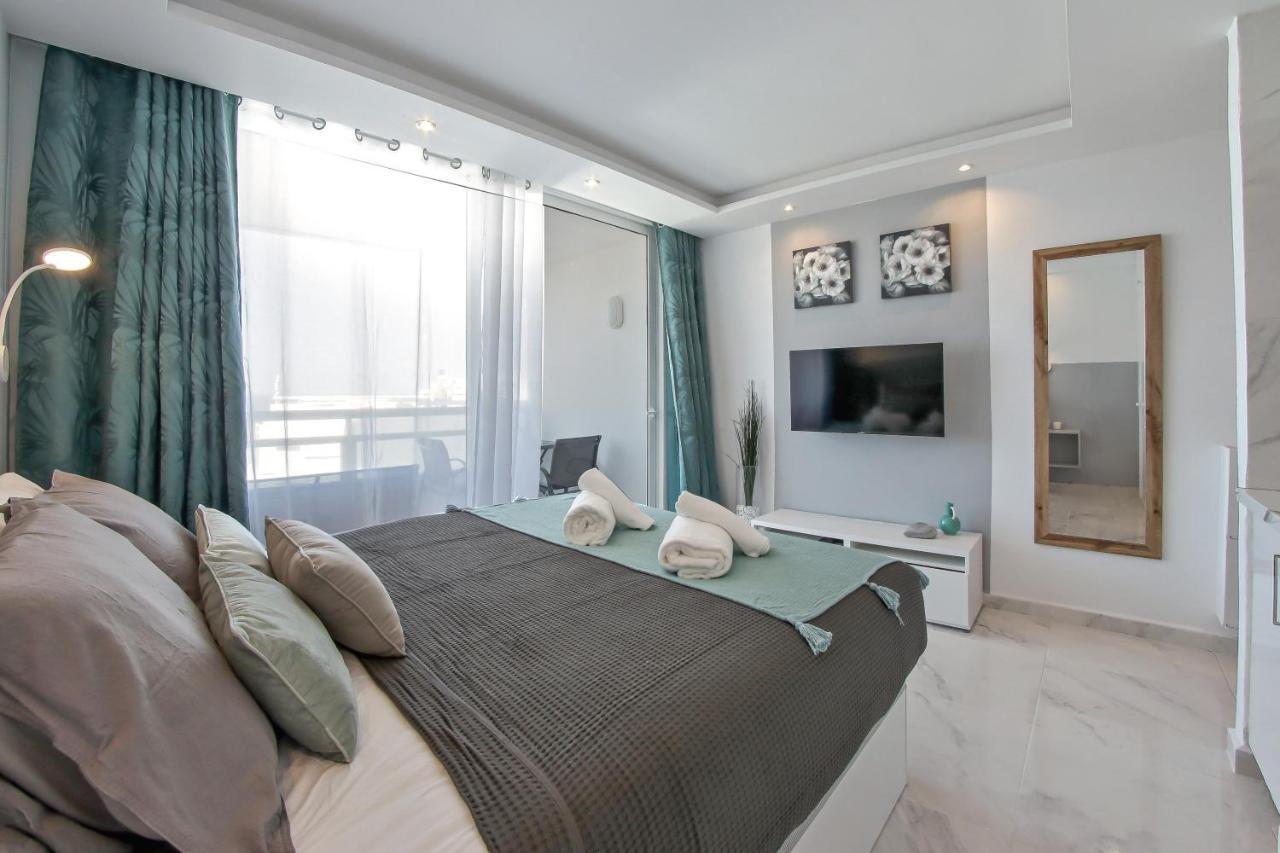 Modern Studio With A Sea View And Pool Access Ponderosa 801 Playa de las Américas Buitenkant foto